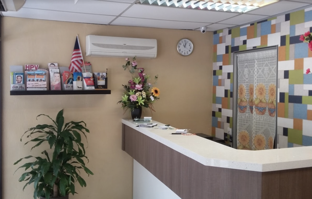 Klinik Famili (Jalan Angsana)
